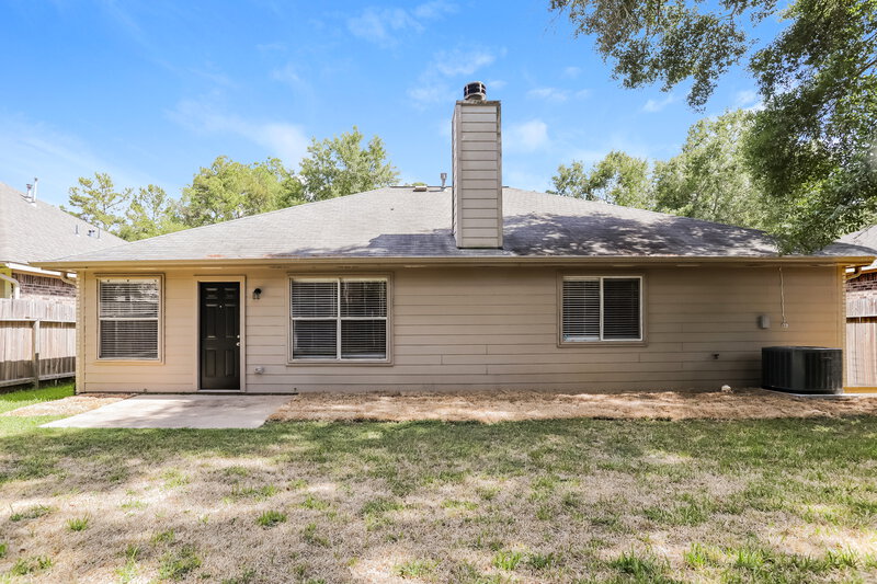 2,245/Mo, 12104 La Salle River Rd Conroe, TX 77304 Rear View