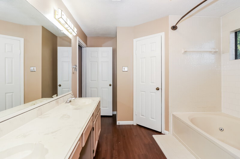 3,220/Mo, 16214 Hickory Point Rd Houston, TX 77095 Main Bathroom View 2