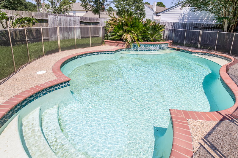 3,220/Mo, 16214 Hickory Point Rd Houston, TX 77095 Pool View
