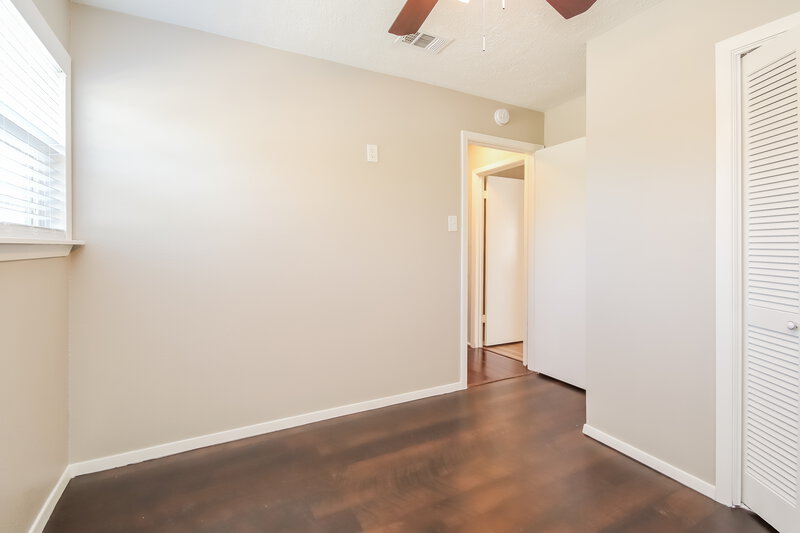 2,110/Mo, 6027 Leafwood Cir League City, TX 77573 Bedroom View