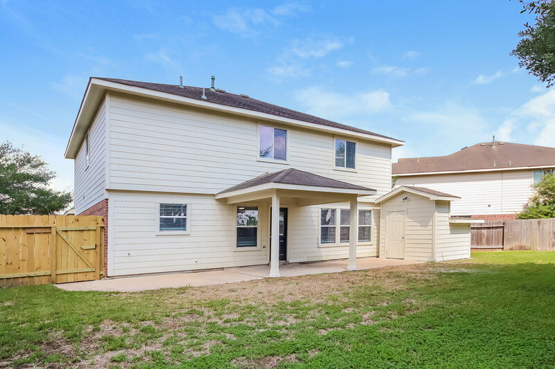 2,665/Mo, 1903 Plum Falls Ln Pearland, TX 77581 Rear View