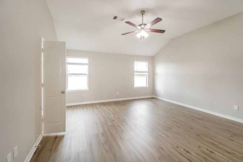 2,270/Mo, 15950 Gaia Way Crosby, TX 77532 Main Bedroom View