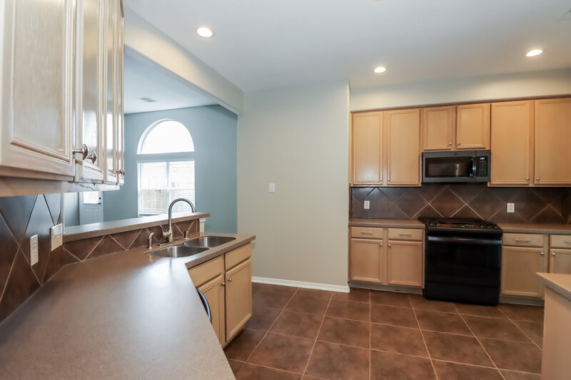 2,170/Mo, 2323 Turnbury Elm Ct Spring, TX 77386 Kitchen View