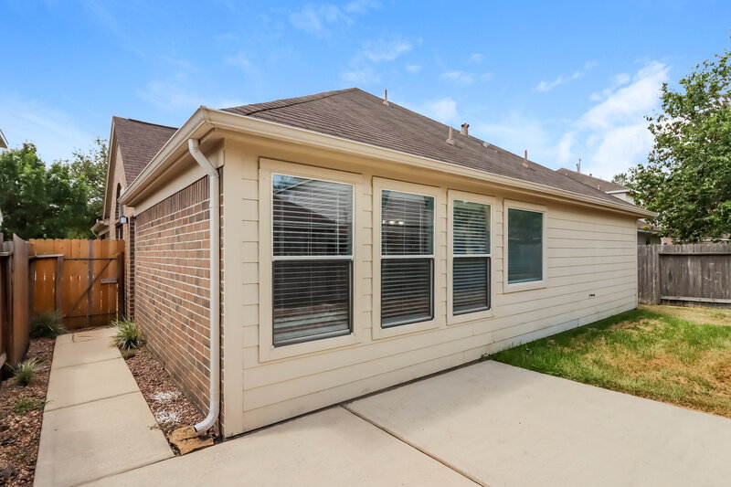 2,170/Mo, 2323 Turnbury Elm Ct Spring, TX 77386 Rear View