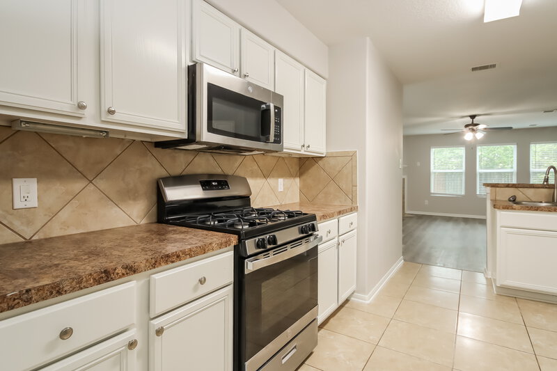 2,030/Mo, 16828 Northern Flicker Trl Conroe, TX 77385 Kitchen View