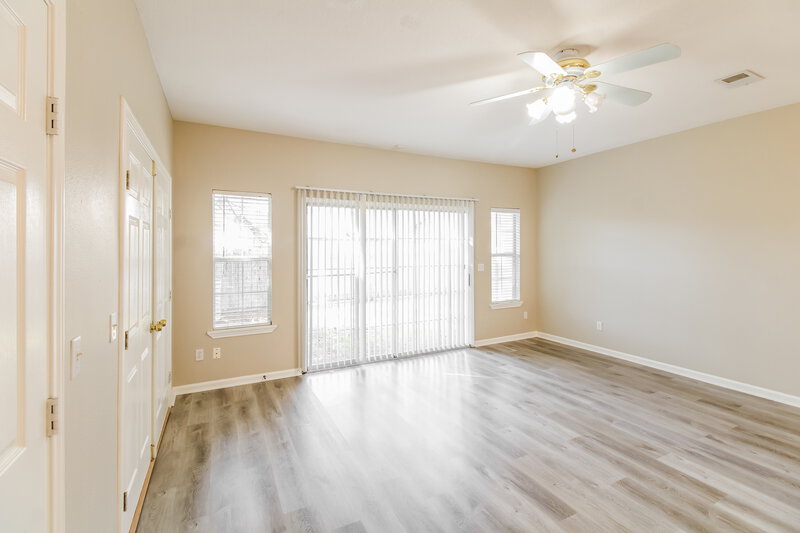2,445/Mo, 19143 Sprintwood Ct Humble, TX 77346 Main Bedroom View