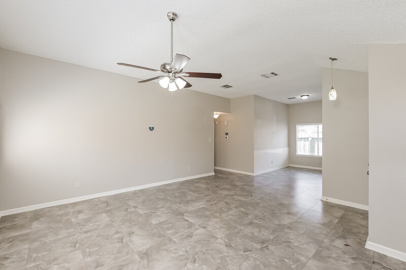 1,935/Mo, 8615 Pine Falls Dr Houston, TX 77095 Living Room View 2