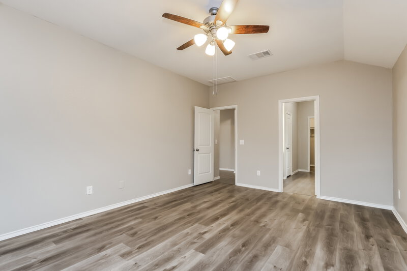 2,270/Mo, 209 Stalwart Hill Trl Magnolia, TX 77354 Main Bedroom View 2