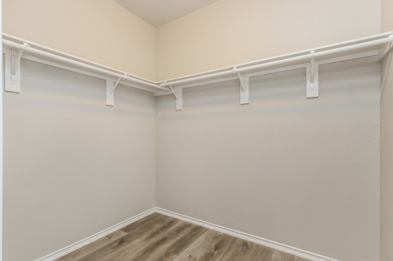 2,270/Mo, 209 Stalwart Hill Trl Magnolia, TX 77354 Walk In Closet View