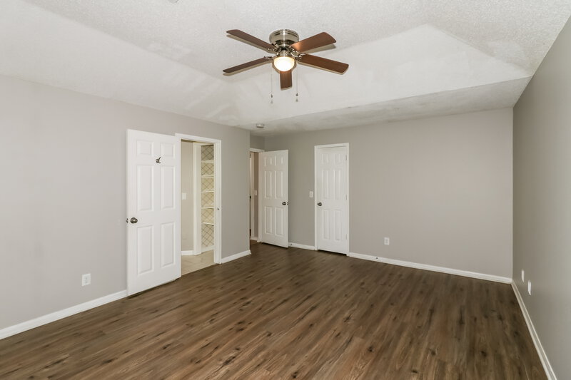 2,100/Mo, 19019 Oakway Dr Humble, TX 77346 Main Bedroom View