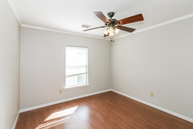 2,100/Mo, 19019 Oakway Dr Humble, TX 77346 Bedroom View 2