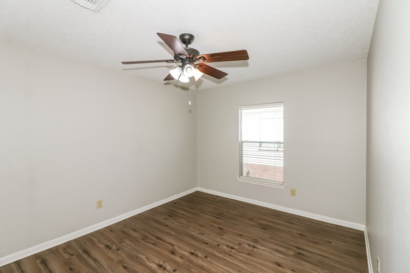 2,100/Mo, 19019 Oakway Dr Humble, TX 77346 Bedroom View 3