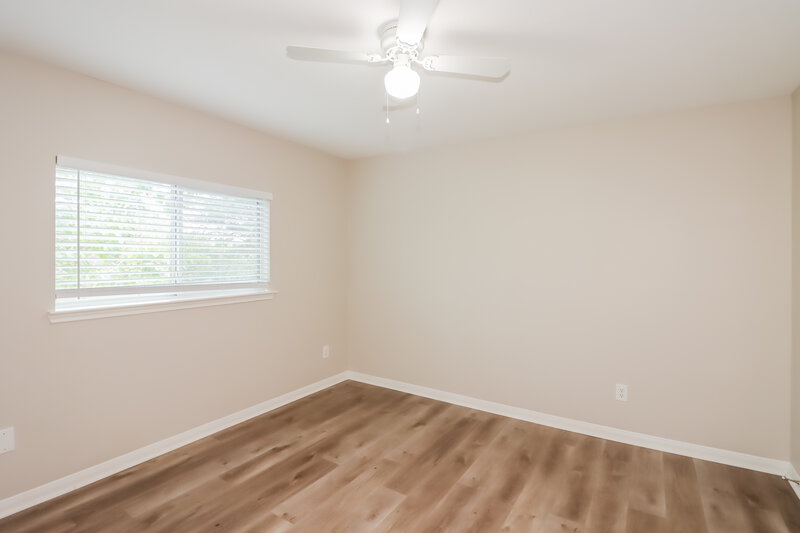 2,270/Mo, 4807 Chase Stone Dr Bacliff, TX 77518 Bedroom View 2