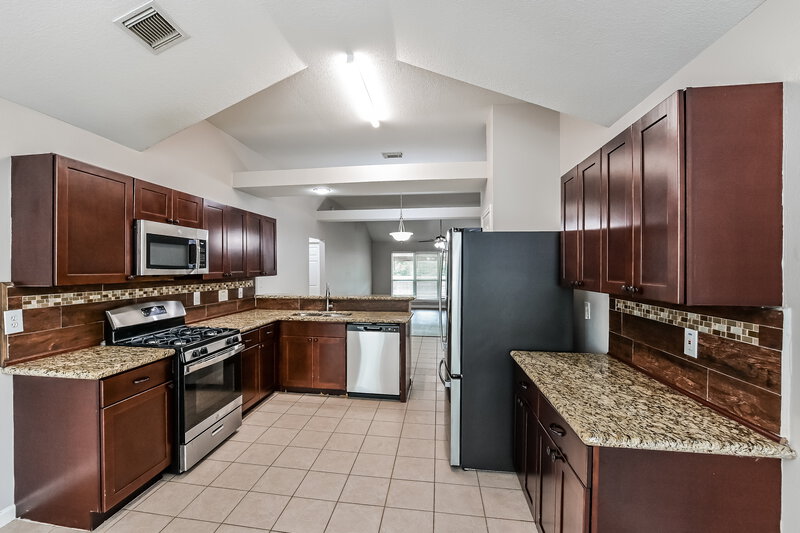 1,905/Mo, 22711 Bridgewater Dr Spring, TX 77373 Kitchen View