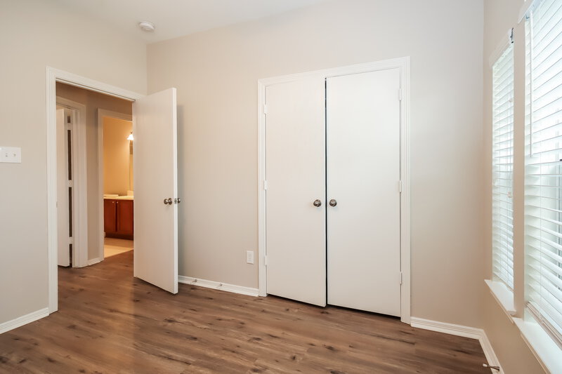 2,175/Mo, 32103 Sue Ln Pinehurst, TX 77362 Bedroom View 2
