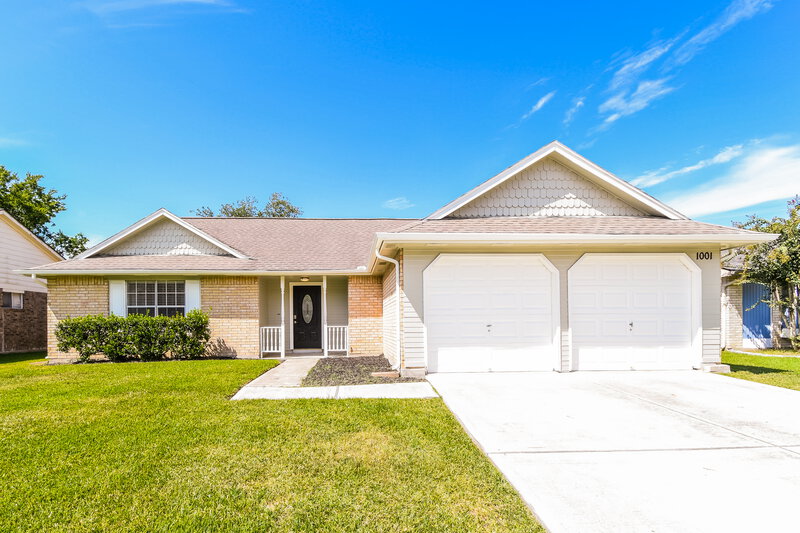 2,080/Mo, 1001 Landing Blvd League City, TX 77573 External View