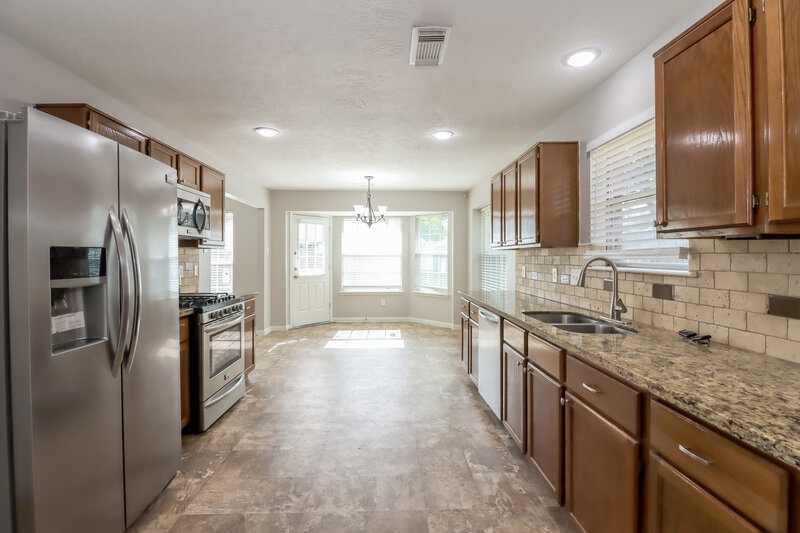 2,400/Mo, 2015 Marot Dr Katy, TX 77493 Dining Room View