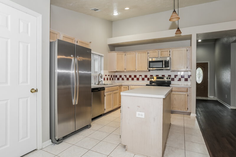 0/Mo, 19823 Indian Cherry Forest Ln Cypress, TX 77433 Kitchen View 2