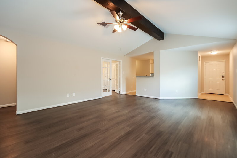 2,085/Mo, 12039 Fairquarter Ln Pinehurst, TX 77362 Living Room View 3
