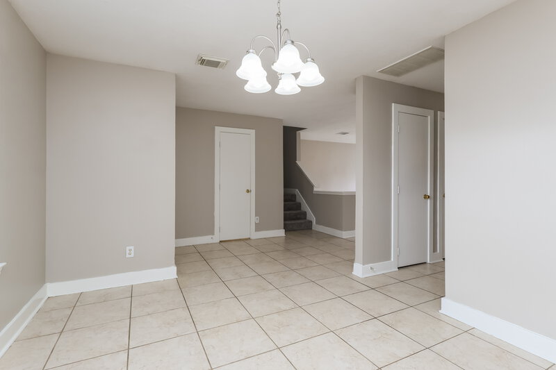 1,920/Mo, 10202 Farrell Dr Houston, TX 77070 Living Room View