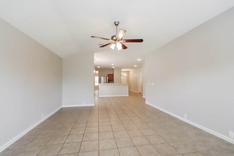 2,035/Mo, 2805 Woodspring Forest Dr Kingwood, TX 77345 Living Room View 2
