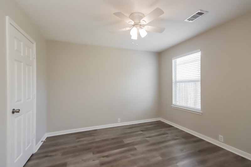 2,035/Mo, 2805 Woodspring Forest Dr Kingwood, TX 77345 Bedroom View 3
