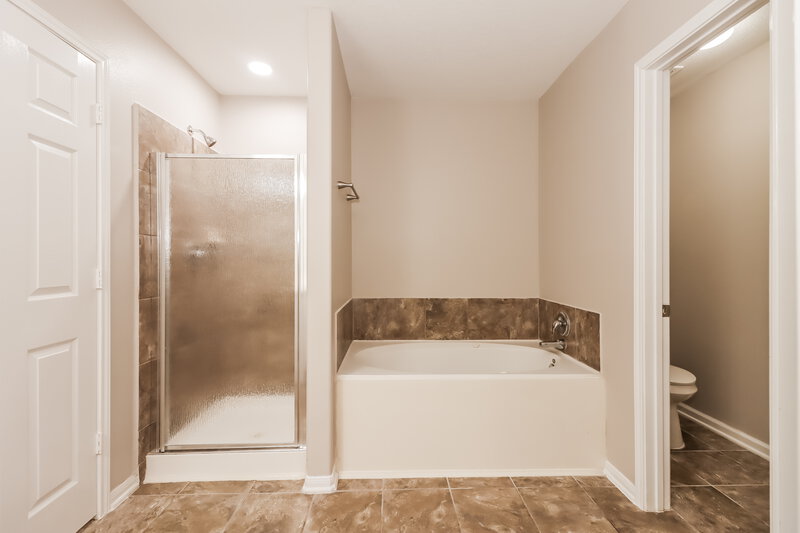 1,955/Mo, 9857 Lace Flower Way Conroe, TX 77385 Main Bathroom View