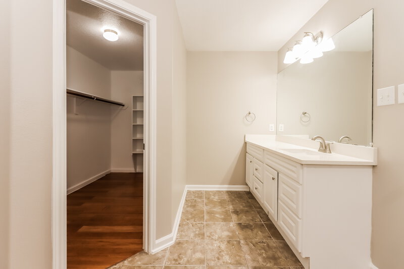 1,955/Mo, 9857 Lace Flower Way Conroe, TX 77385 Main Bathroom View 2