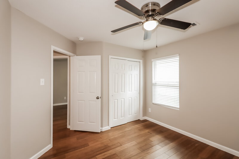 1,955/Mo, 9857 Lace Flower Way Conroe, TX 77385 Bedroom View