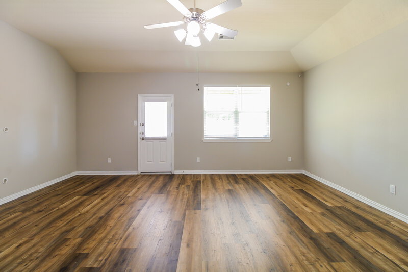 0/Mo, 2634 Key West Dr Katy, TX 77493 Living Room View 2