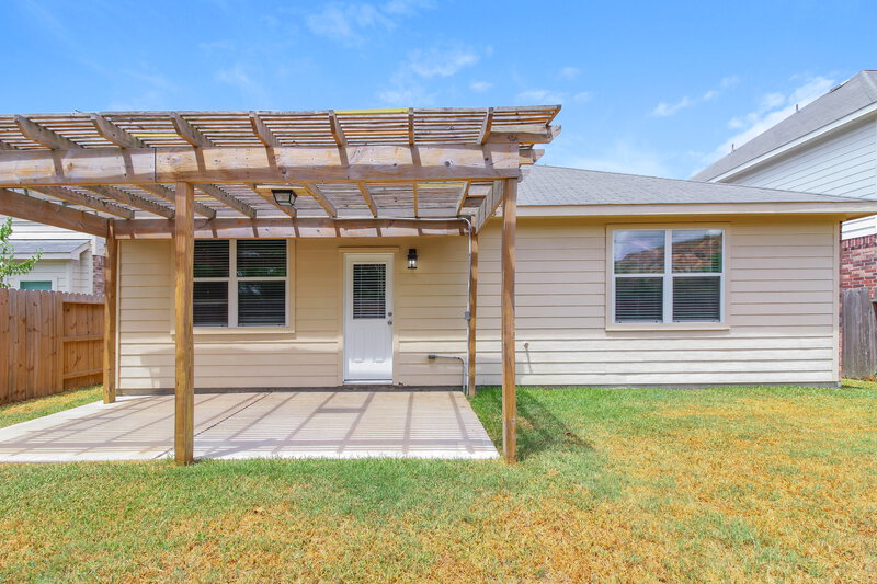0/Mo, 2634 Key West Dr Katy, TX 77493 Rear View 2