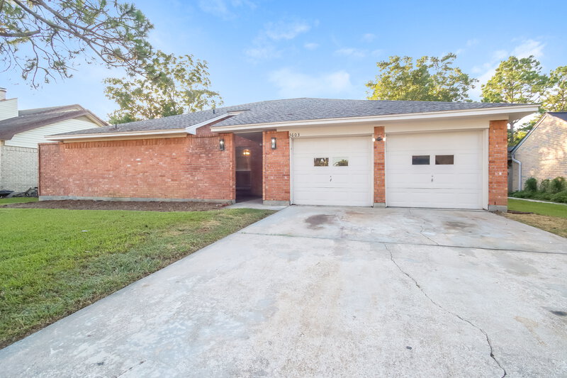 1,960/Mo, 3603 Misty Ln Pearland, TX 77581 External View