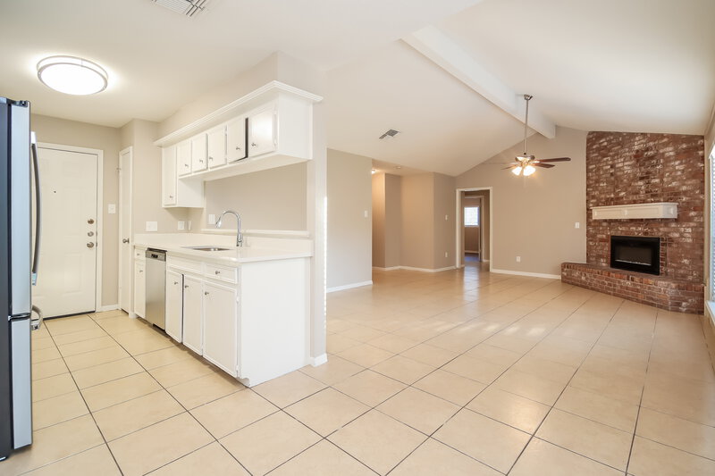 1,960/Mo, 3603 Misty Ln Pearland, TX 77581 Dining Room View