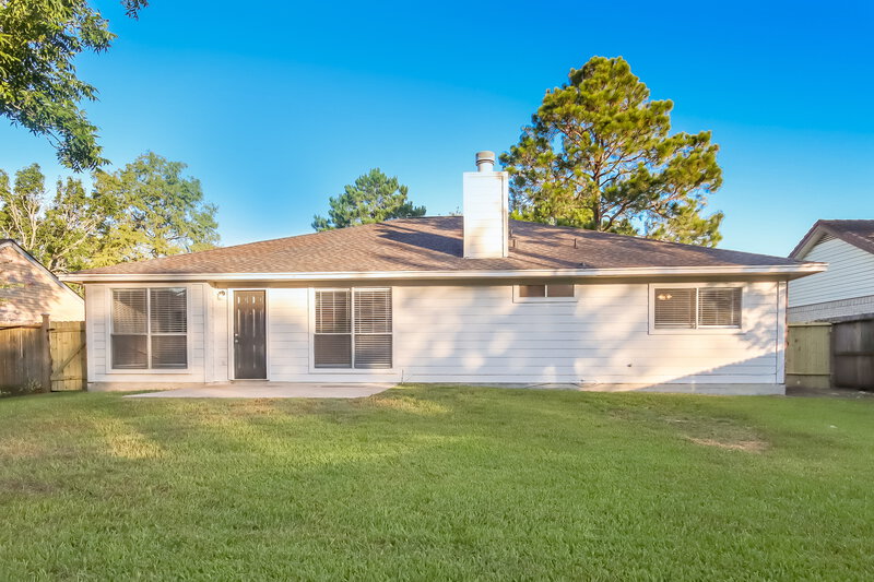 1,960/Mo, 3603 Misty Ln Pearland, TX 77581 Rear View
