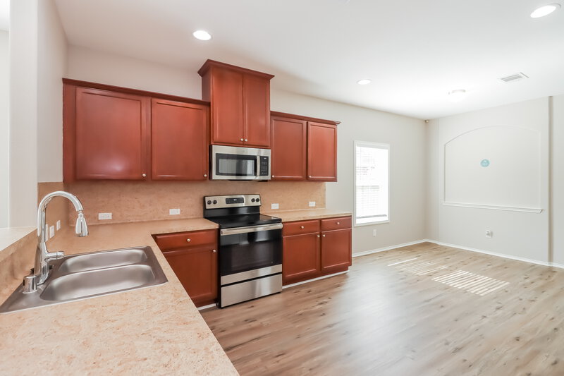 1,870/Mo, 718 Neap Ct Crosby, TX 77532 Kitchen View