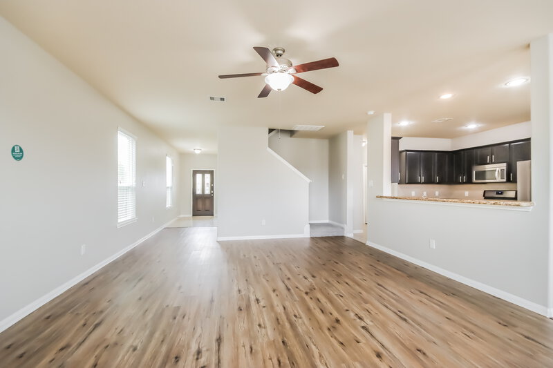0/Mo, 9015 Eldorado Glen Dr Humble, TX 77338 Living Room View