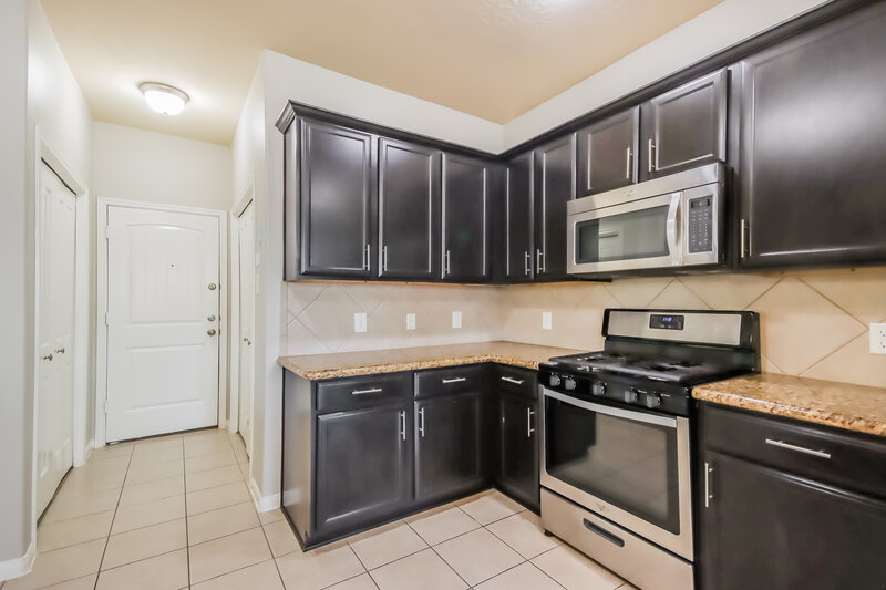 0/Mo, 9015 Eldorado Glen Dr Humble, TX 77338 Kitchen View
