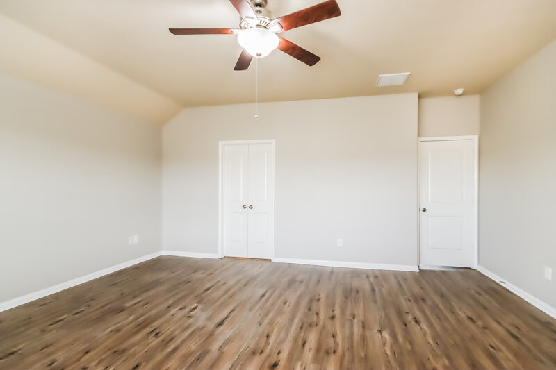0/Mo, 9015 Eldorado Glen Dr Humble, TX 77338 Main Bedroom View 2