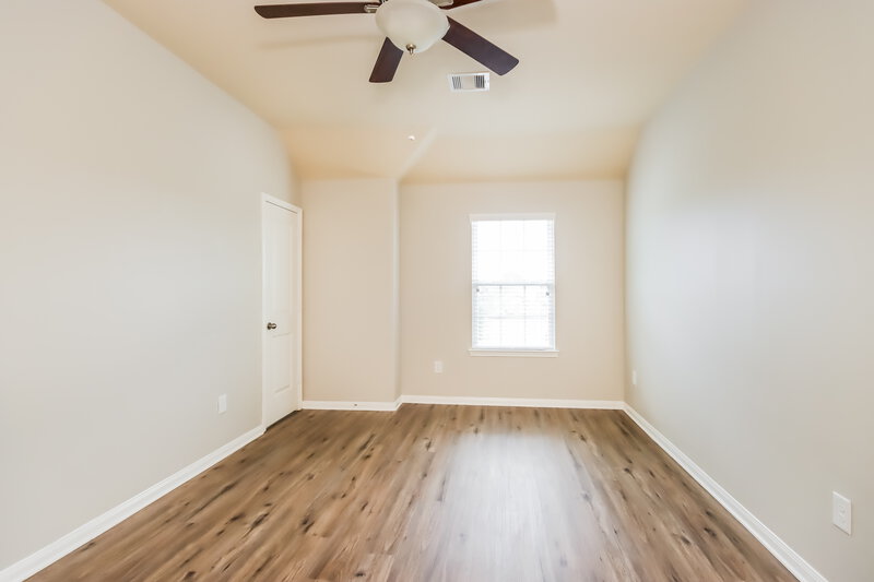 0/Mo, 9015 Eldorado Glen Dr Humble, TX 77338 Bedroom View 2