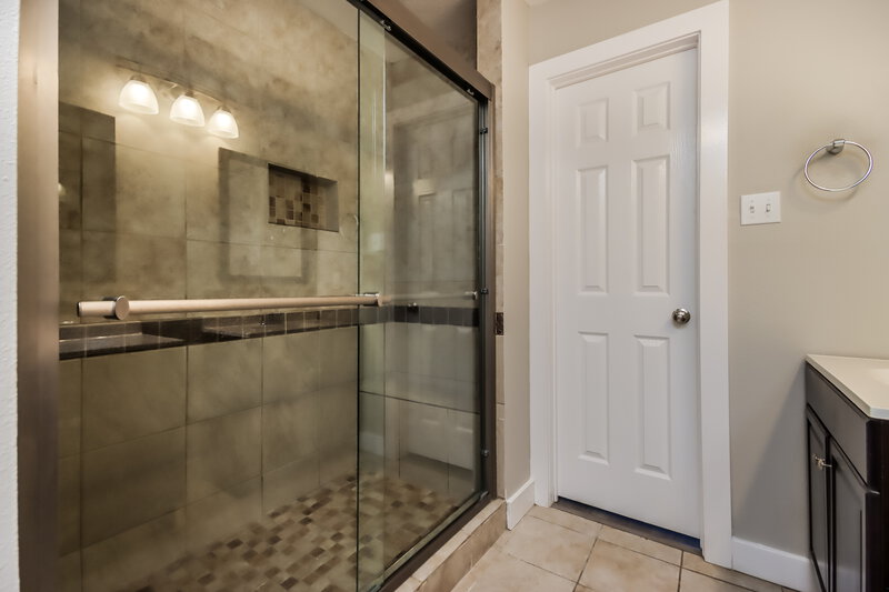 2,075/Mo, 18120 Red Pine Ct Porter, TX 77365 Bathroom View