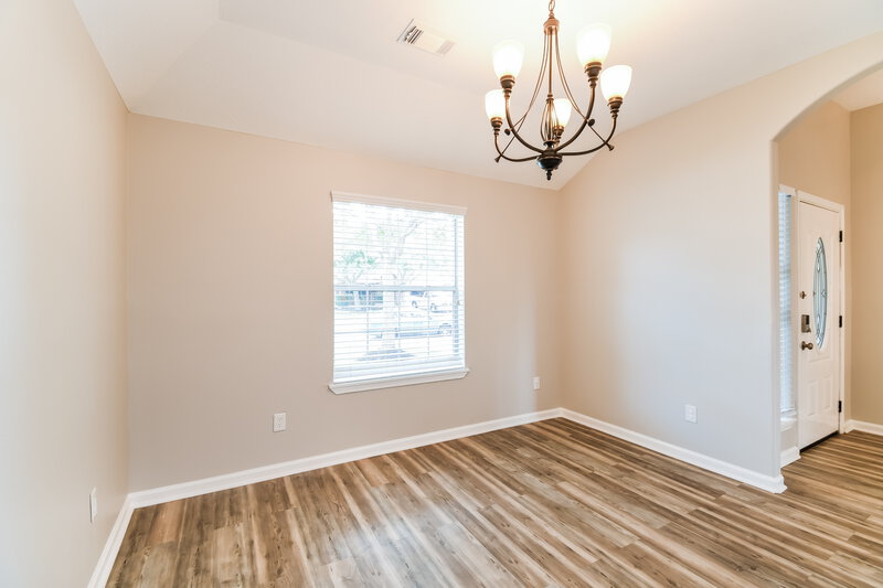 2,410/Mo, 302 Glade Bridge Ln Dickinson, TX 77539 Dining Room View