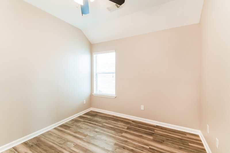 2,410/Mo, 302 Glade Bridge Ln Dickinson, TX 77539 Bedroom View