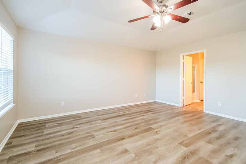 2,060/Mo, 3406 Wheatstalk Ln Pearland, TX 77581 Main Bedroom View
