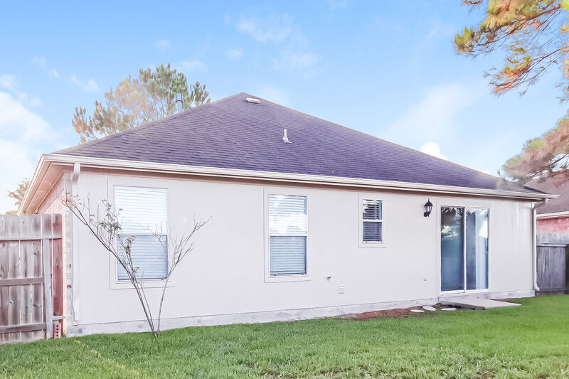 2,060/Mo, 3406 Wheatstalk Ln Pearland, TX 77581 Rear View