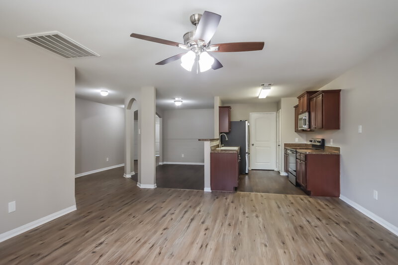 1,815/Mo, 24073 Wilde Dr Magnolia, TX 77355 Living Room View 2