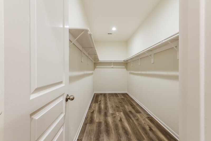 2,430/Mo, 2207 Grand Isle Ln Rosenberg, TX 77471 Walk In Closet View