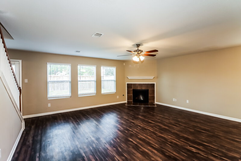 2,425/Mo, 16809 Infield Ct Conroe, TX 77385 Living Room View