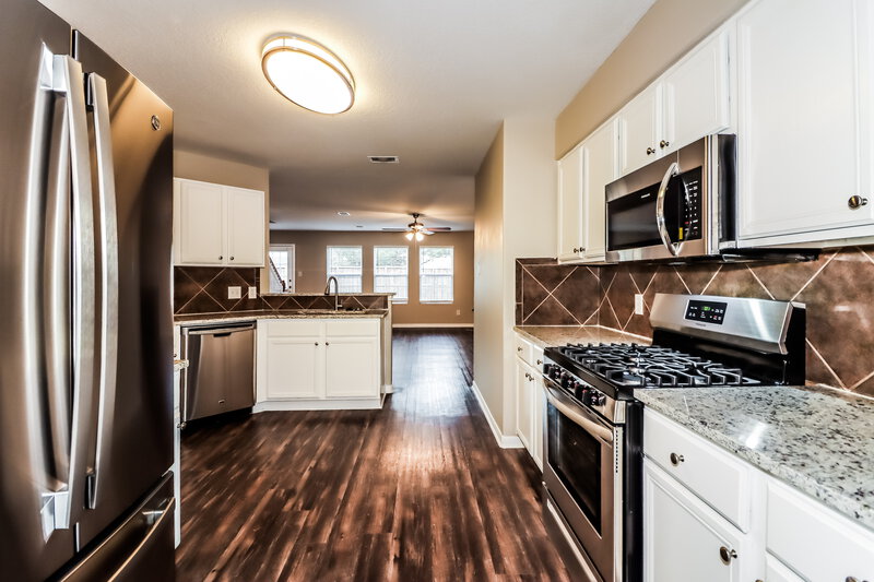 2,425/Mo, 16809 Infield Ct Conroe, TX 77385 Kitchen View
