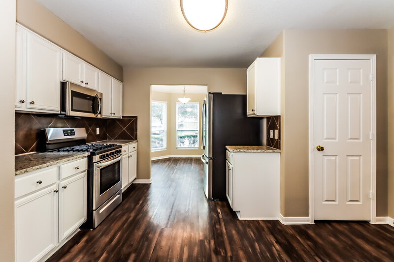 2,425/Mo, 16809 Infield Ct Conroe, TX 77385 Kitchen View 2