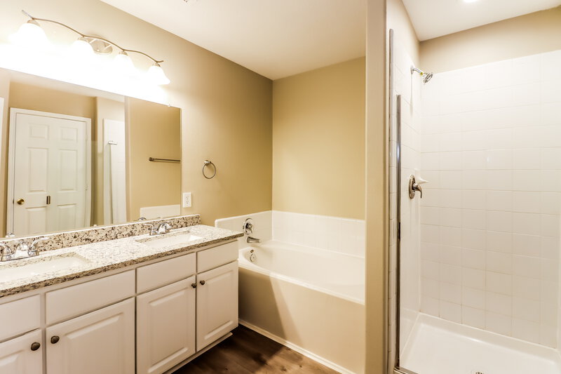 2,425/Mo, 16809 Infield Ct Conroe, TX 77385 Bathroom View